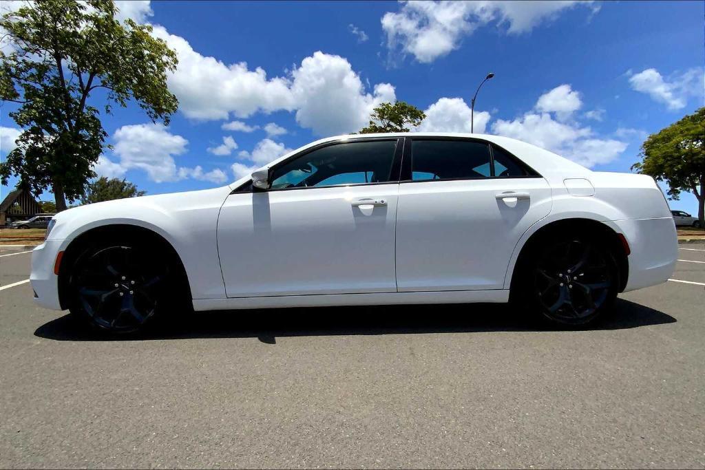 used 2021 Chrysler 300 car, priced at $25,888