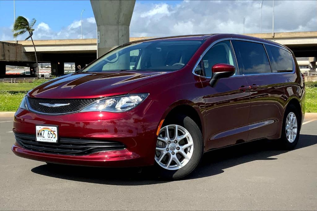 used 2017 Chrysler Pacifica car, priced at $15,671