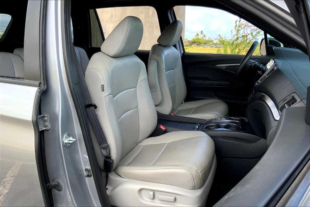 used 2023 Honda Passport car, priced at $32,992
