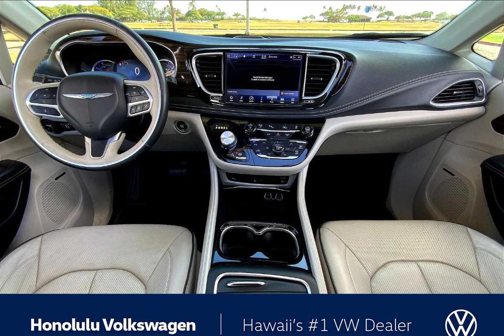 used 2021 Chrysler Pacifica Hybrid car, priced at $27,994
