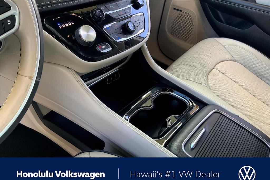 used 2021 Chrysler Pacifica Hybrid car, priced at $27,994