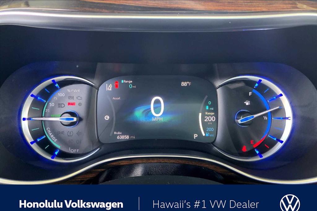 used 2021 Chrysler Pacifica Hybrid car, priced at $27,994