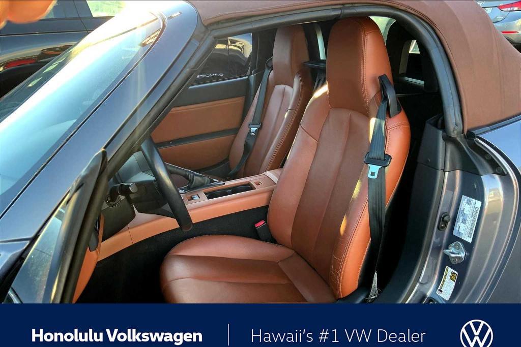 used 2006 Mazda MX-5 Miata car, priced at $13,633
