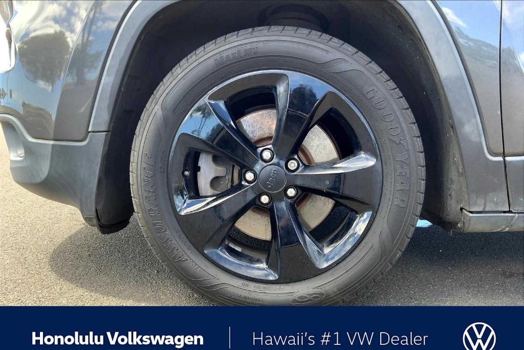 used 2016 Jeep Cherokee car, priced at $12,922