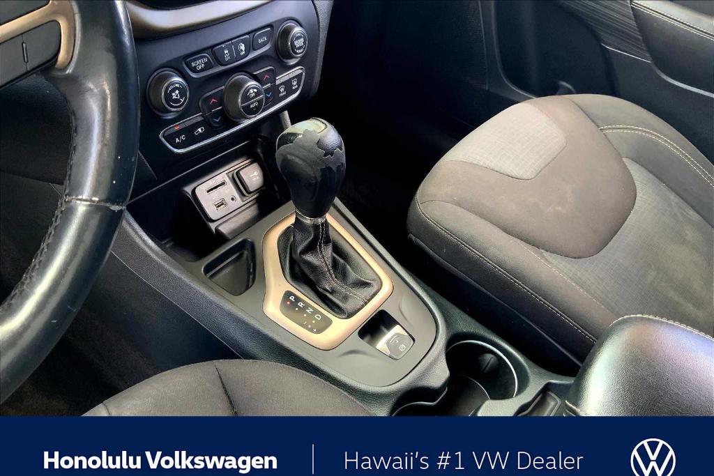 used 2016 Jeep Cherokee car, priced at $12,922