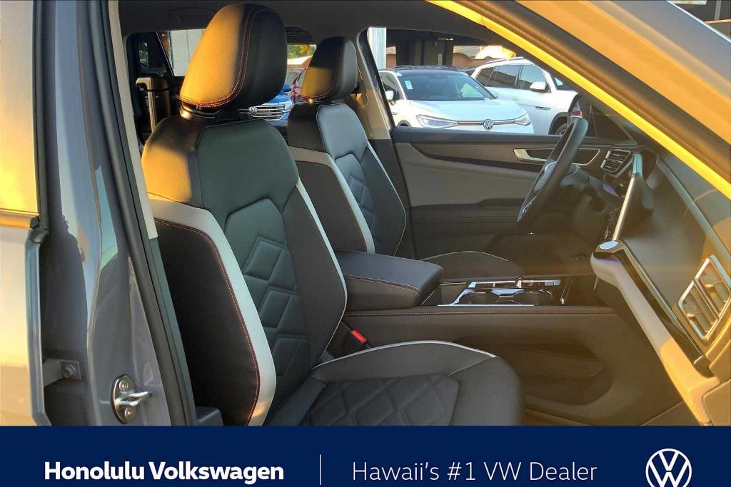 new 2025 Volkswagen Atlas car, priced at $47,409