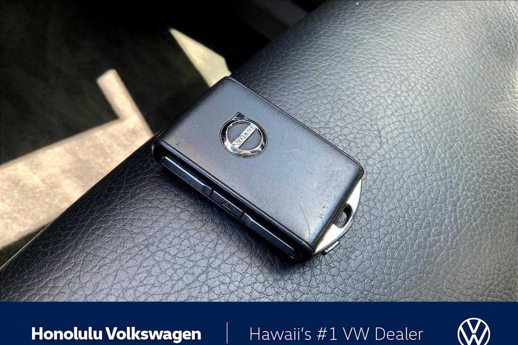 used 2018 Volvo XC60 car, priced at $21,777