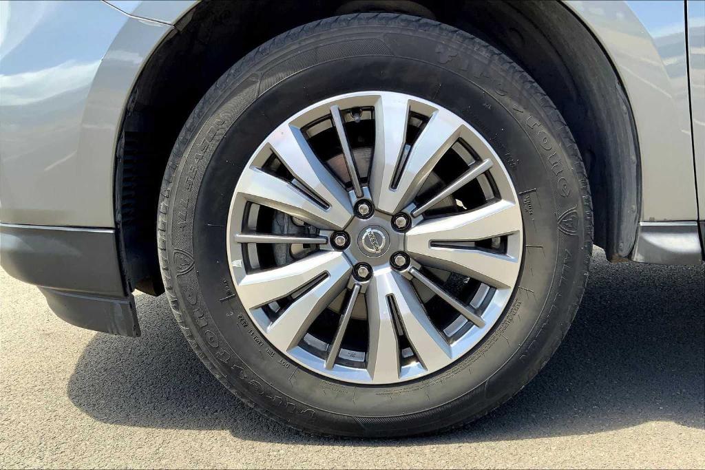 used 2020 Nissan Pathfinder car, priced at $20,444