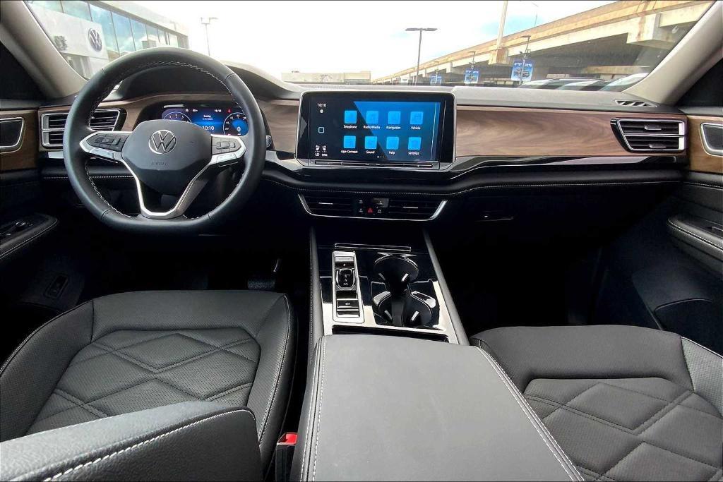 new 2024 Volkswagen Atlas car, priced at $40,310