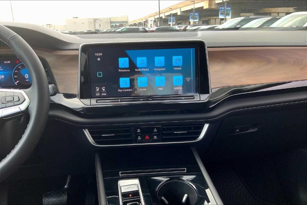 new 2024 Volkswagen Atlas car, priced at $40,310