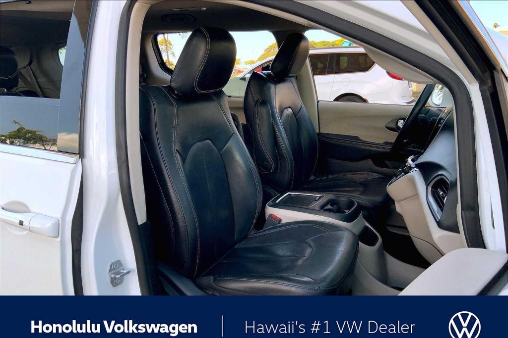 used 2022 Chrysler Pacifica car, priced at $25,683