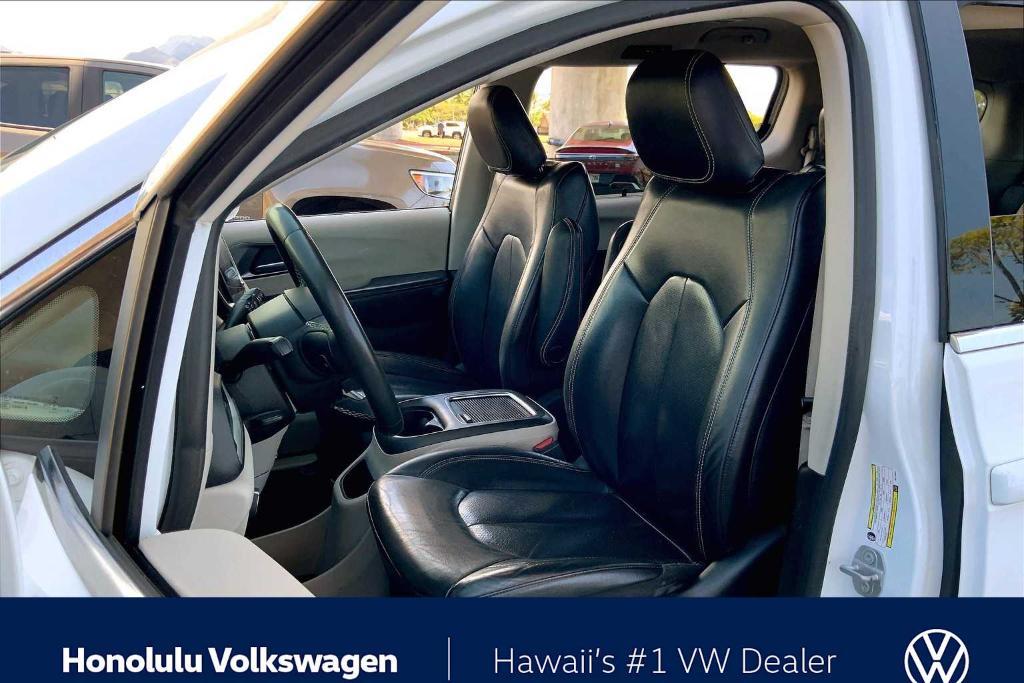 used 2022 Chrysler Pacifica car, priced at $25,683