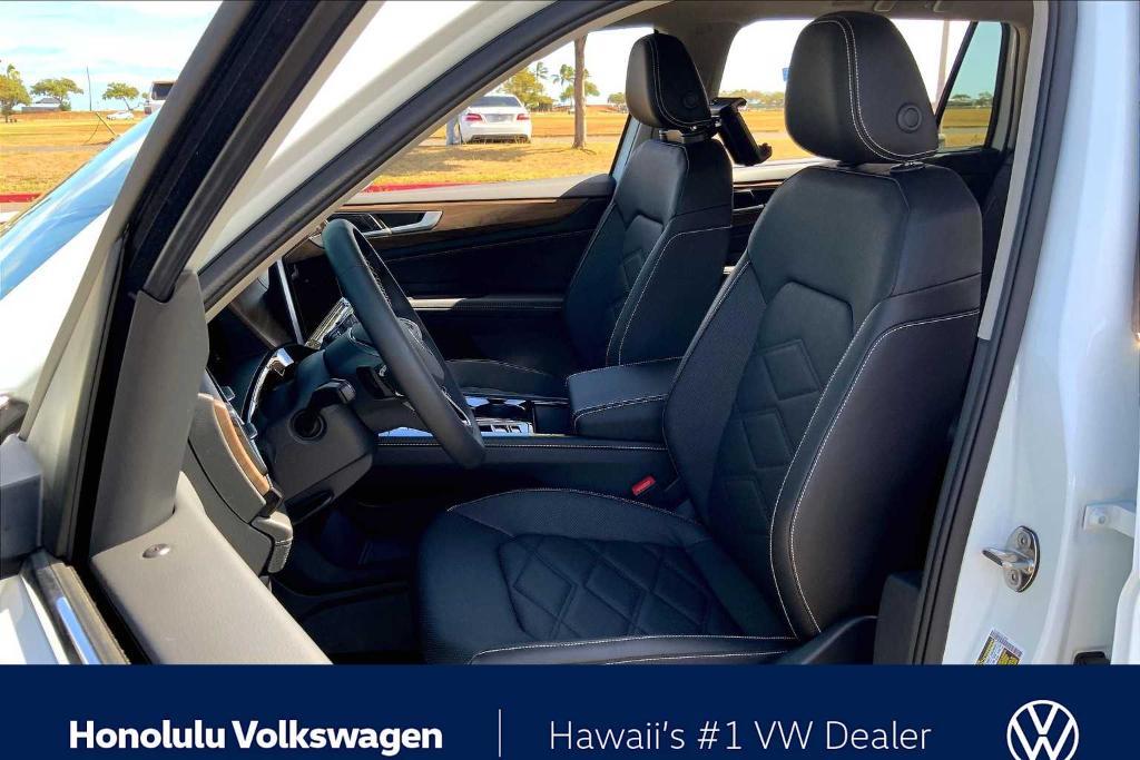 new 2025 Volkswagen Atlas car, priced at $46,186