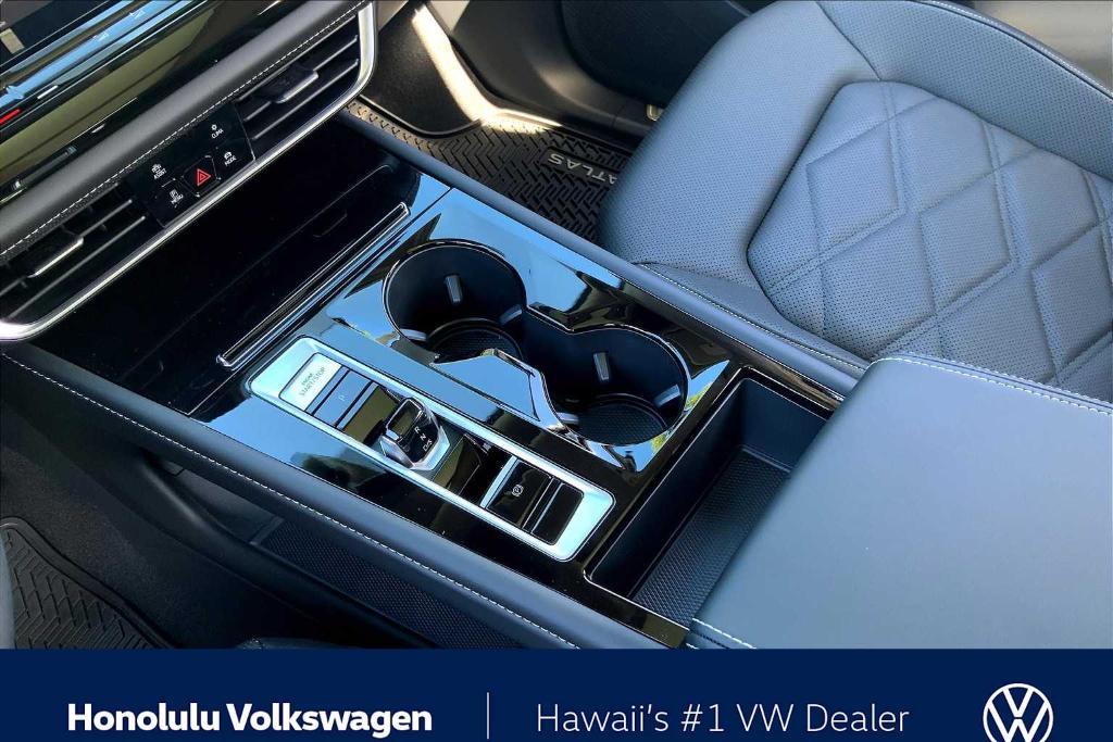 new 2025 Volkswagen Atlas car, priced at $46,186