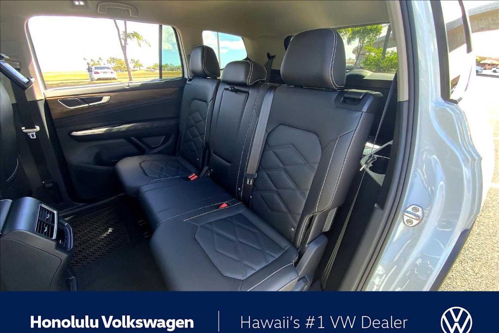 new 2025 Volkswagen Atlas car, priced at $46,186