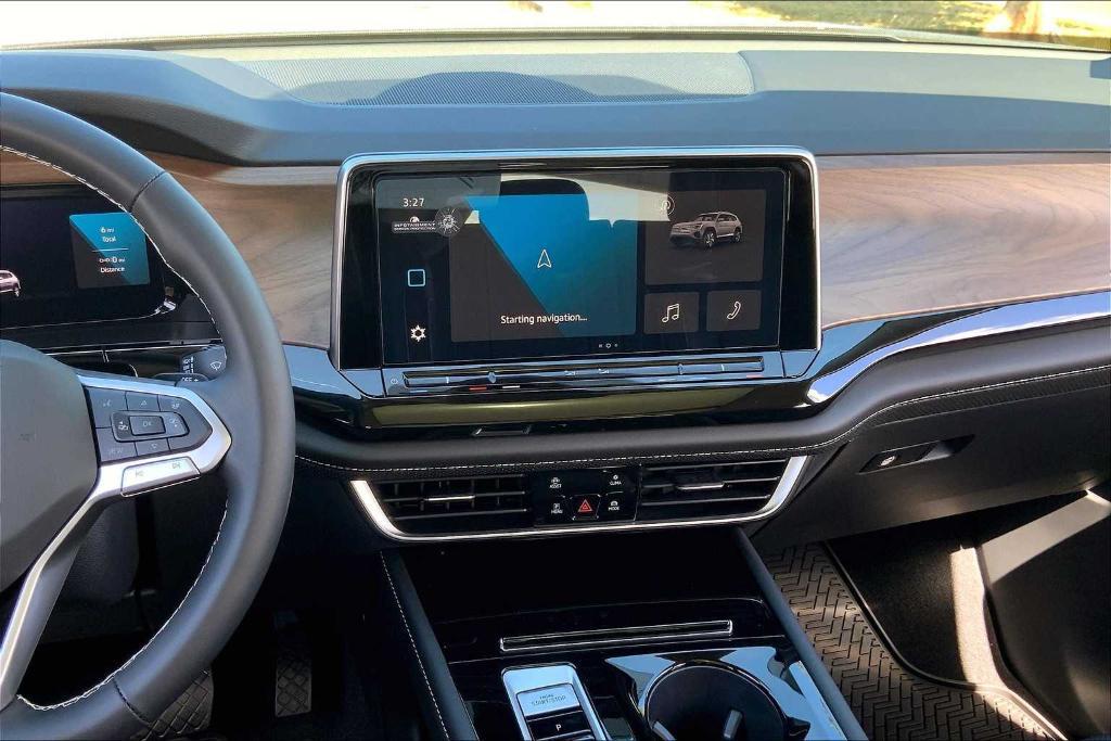 new 2025 Volkswagen Atlas car, priced at $47,186