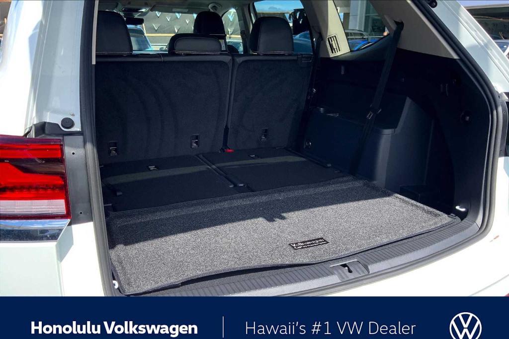 new 2025 Volkswagen Atlas car, priced at $46,186