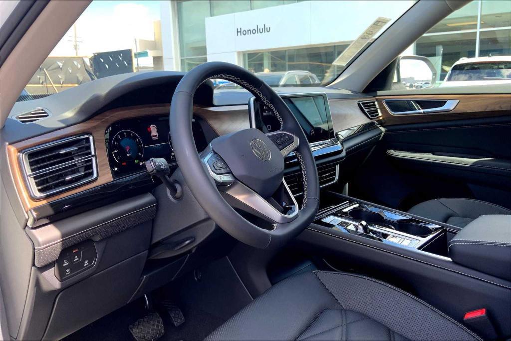 new 2025 Volkswagen Atlas car, priced at $47,186