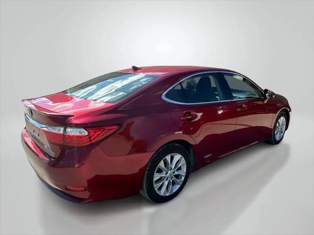 used 2014 Lexus ES 300h car, priced at $16,442