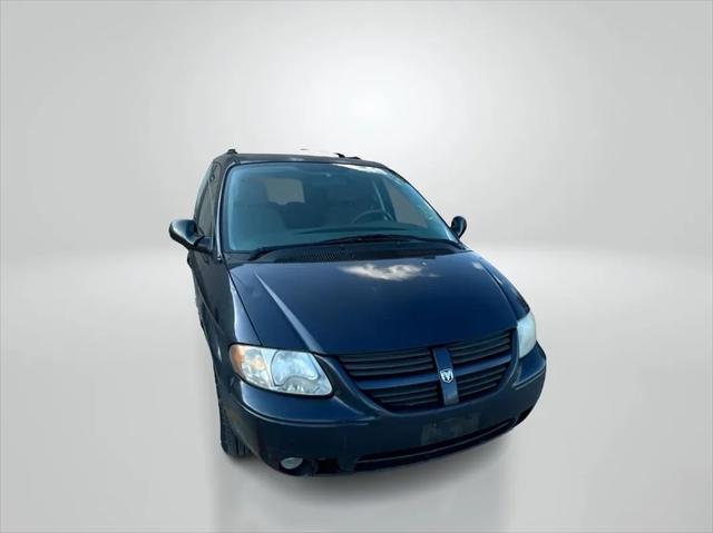 used 2007 Dodge Grand Caravan car, priced at $3,942