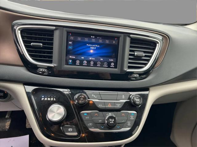 used 2018 Chrysler Pacifica car, priced at $13,942