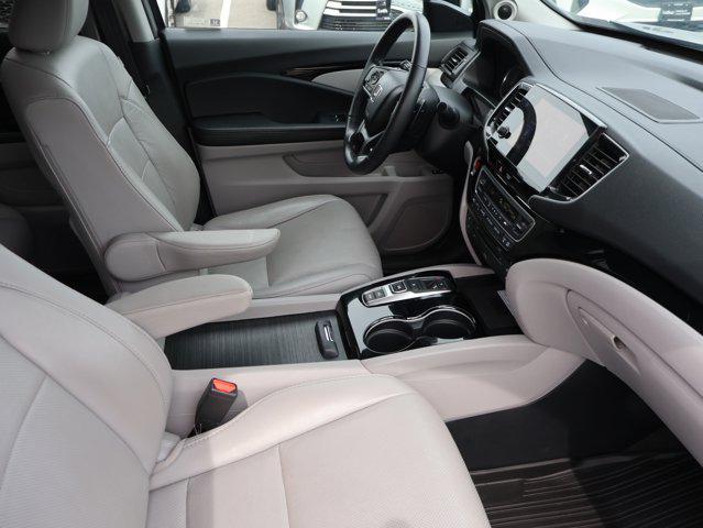 used 2022 Honda Pilot car, priced at $37,405