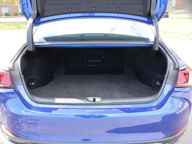 used 2022 Lexus ES 300h car, priced at $33,995