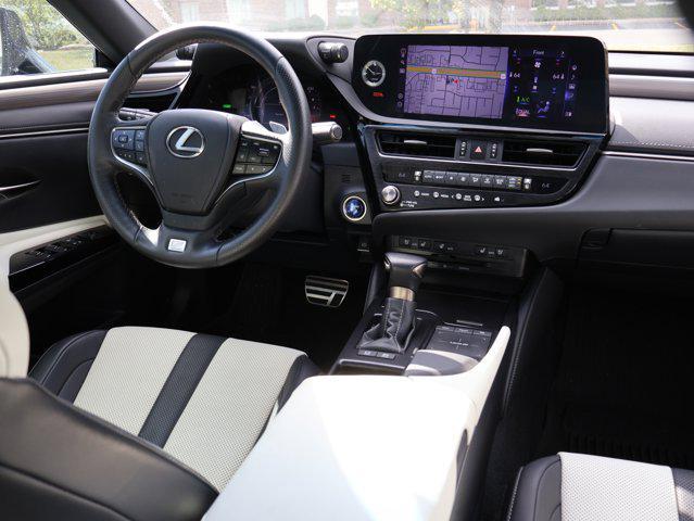 used 2022 Lexus ES 300h car, priced at $33,995