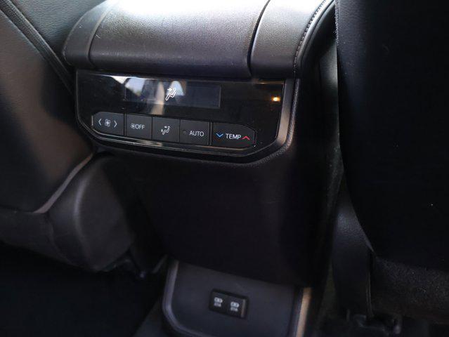 used 2021 Toyota Highlander car, priced at $30,975