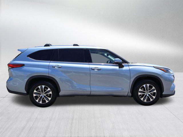 used 2021 Toyota Highlander car, priced at $30,975