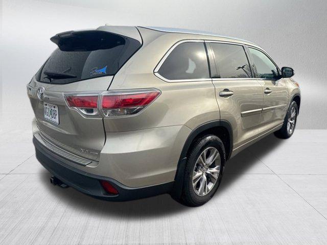 used 2014 Toyota Highlander car, priced at $15,209