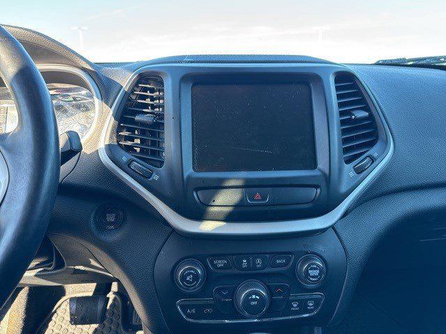 used 2018 Jeep Cherokee car, priced at $19,495