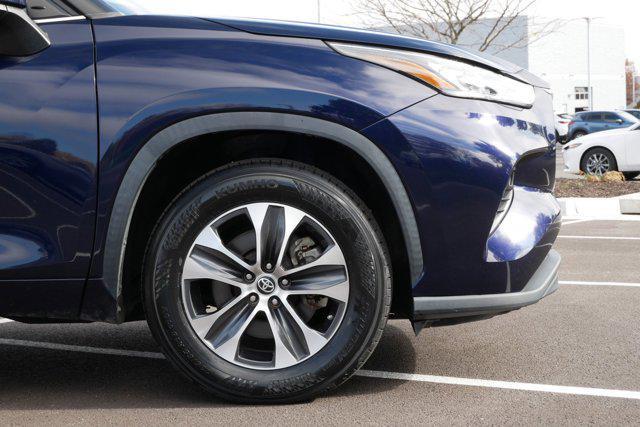 used 2020 Toyota Highlander car, priced at $29,655