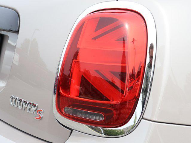 used 2024 MINI Hardtop car, priced at $25,495