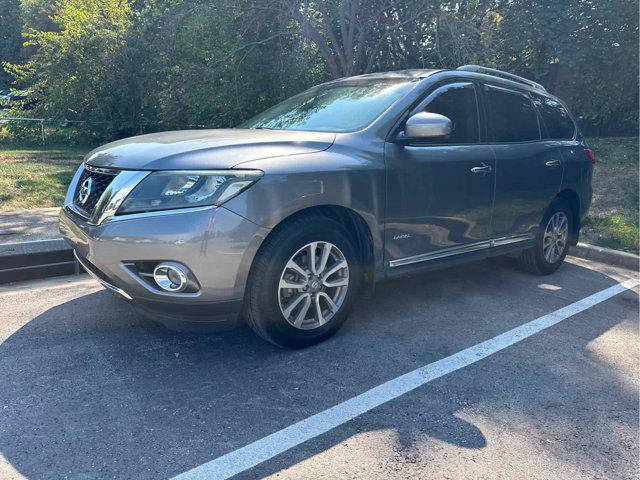 used 2016 Nissan Pathfinder car, priced at $10,499