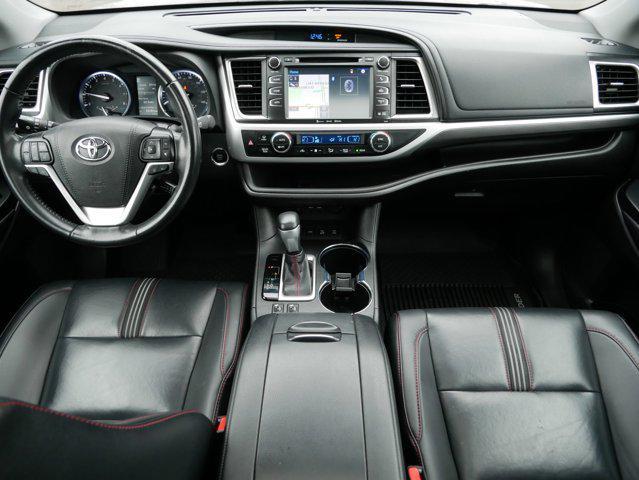 used 2019 Toyota Highlander car, priced at $30,395