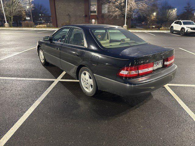 used 2000 Lexus ES 300 car, priced at $6,259