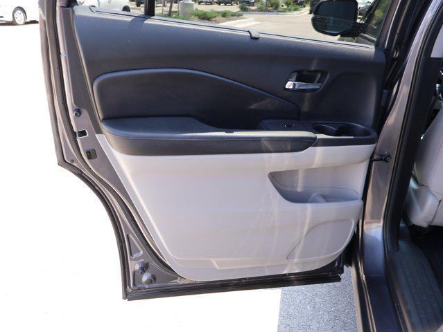 used 2017 Honda Pilot car, priced at $27,645