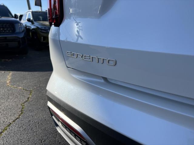 new 2023 Kia Sorento Hybrid car, priced at $42,610