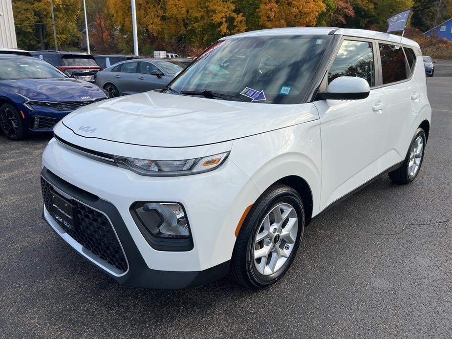 used 2022 Kia Soul car, priced at $17,189