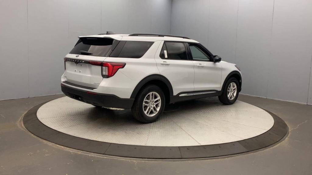 new 2025 Ford Explorer car, priced at $43,745