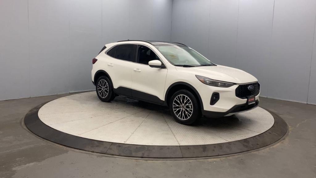 new 2025 Ford Escape car, priced at $46,710