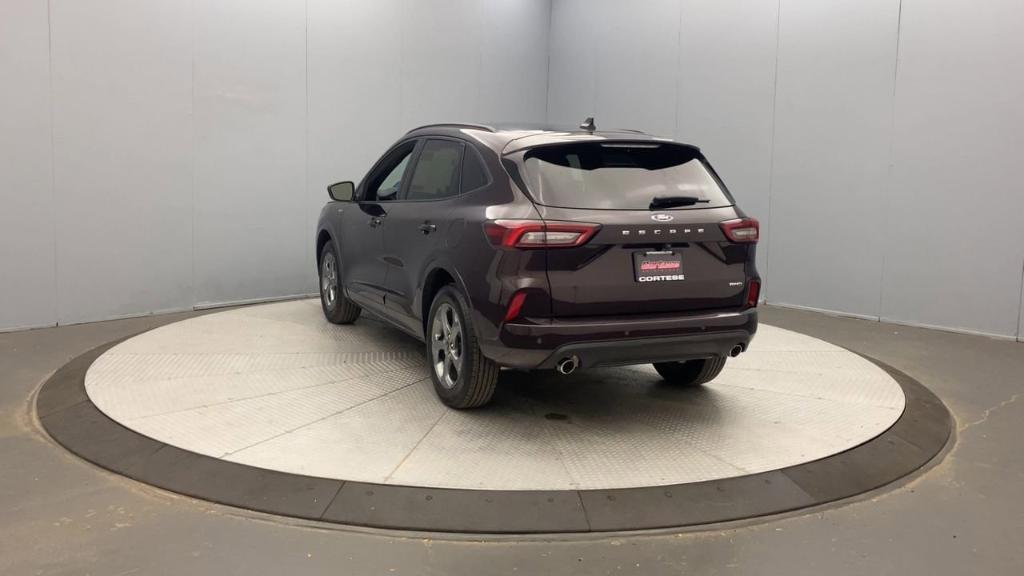 used 2023 Ford Escape car