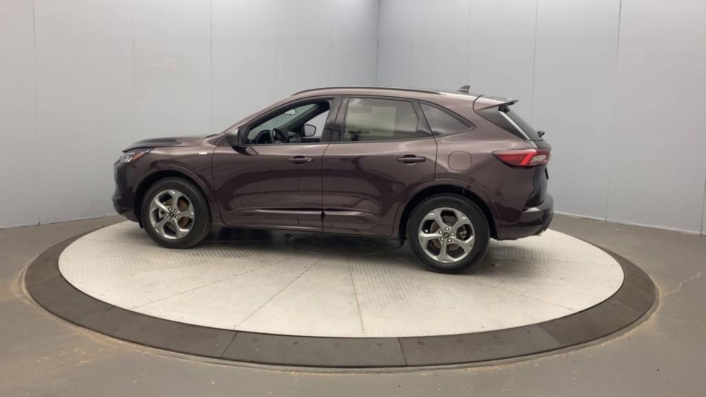 used 2023 Ford Escape car