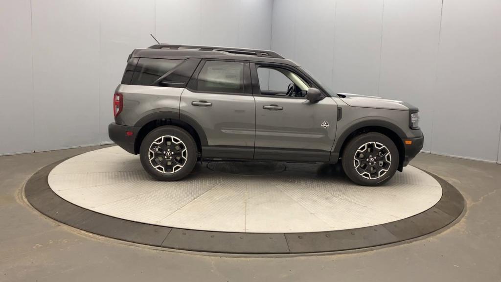 new 2025 Ford Bronco Sport car, priced at $41,305