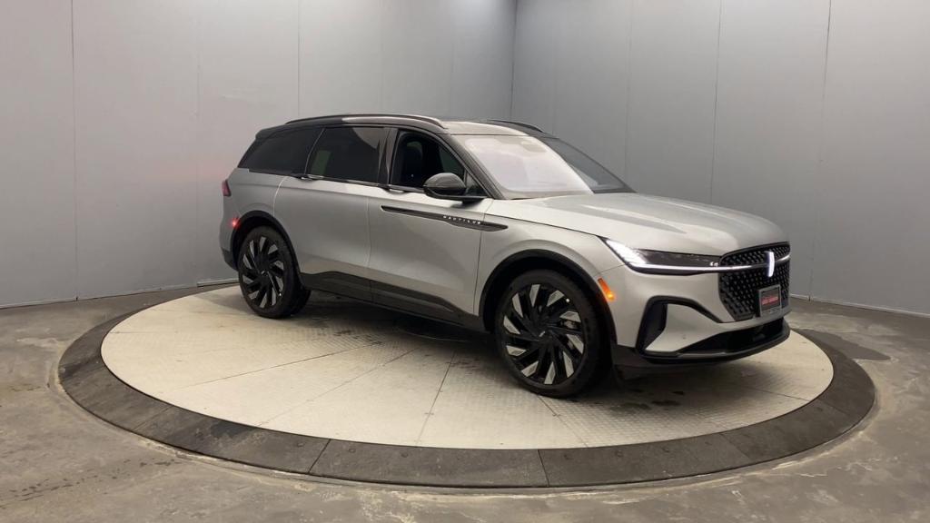 new 2025 Lincoln Nautilus car, priced at $67,705