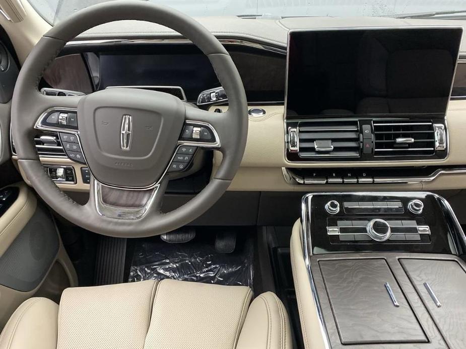 new 2024 Lincoln Navigator car, priced at $105,685