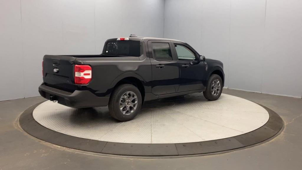 new 2025 Ford Maverick car, priced at $37,065