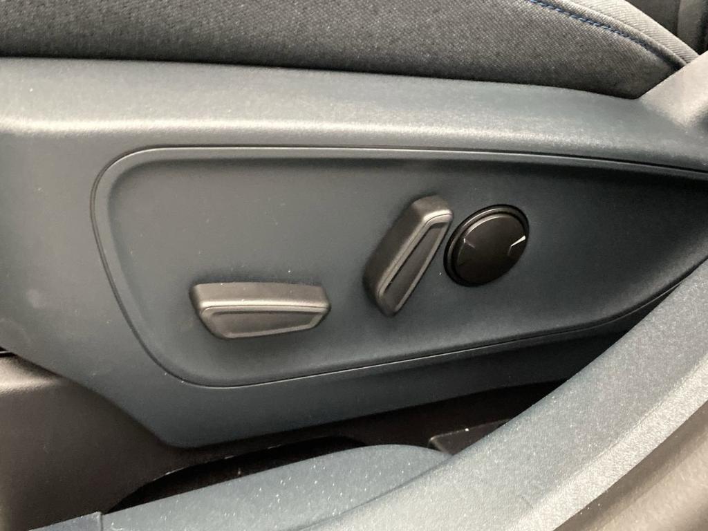 new 2025 Ford Maverick car, priced at $37,065