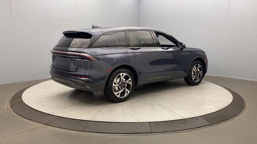 new 2024 Lincoln Nautilus car, priced at $63,035